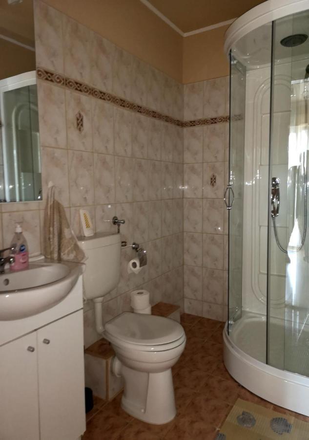 Vitorlas Apartmanhaz Siófok Exterior foto
